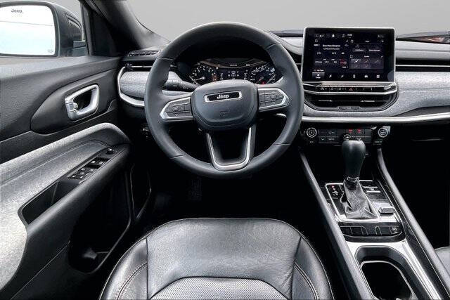 2023 Jeep Compass Latitude Lux