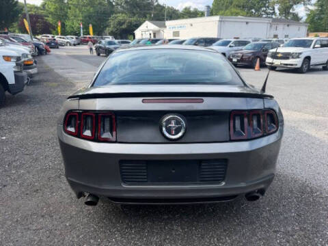 2014 Ford Mustang V6