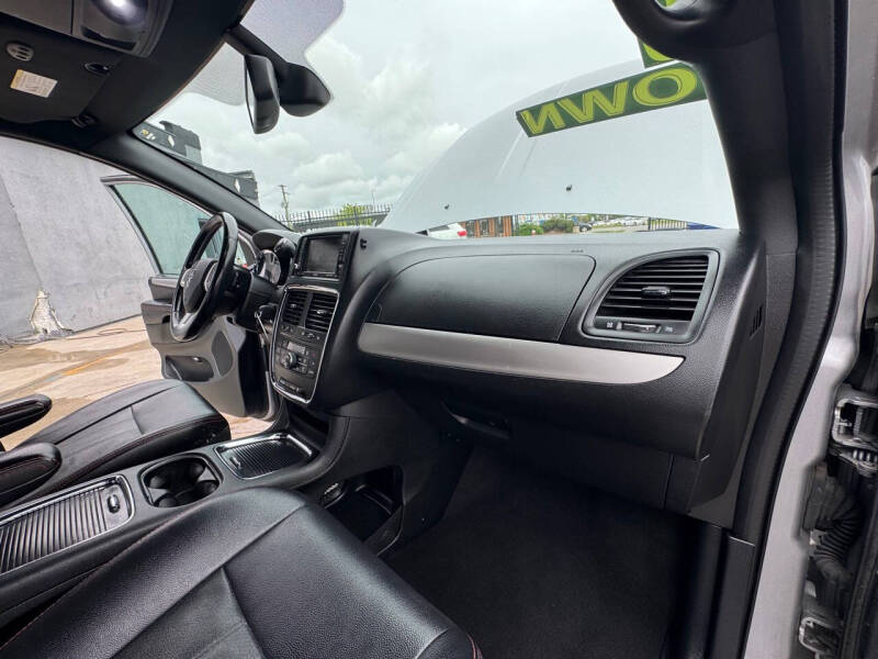 2019 Dodge Grand Caravan GT