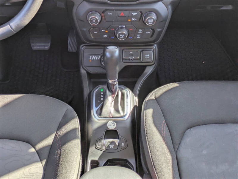 2023 Jeep Renegade Trailhawk