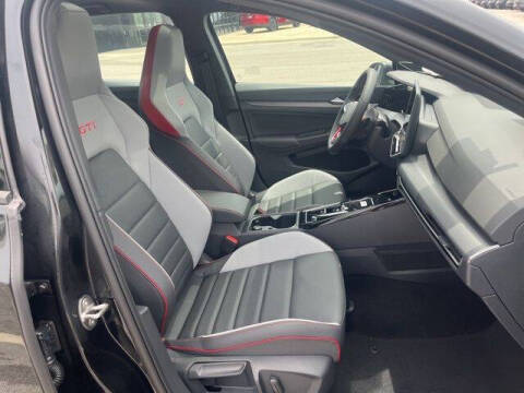 2025 Volkswagen Golf GTI SE