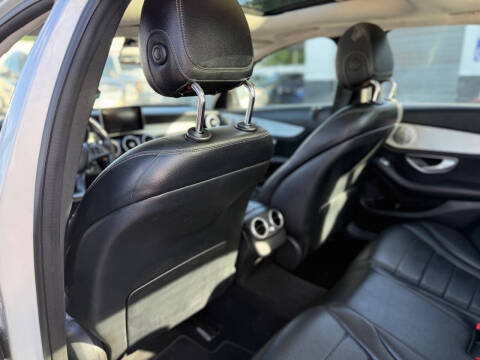 2015 Mercedes-Benz C-Class C 300