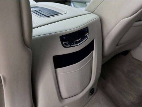 2017 Cadillac Escalade ESV Luxury