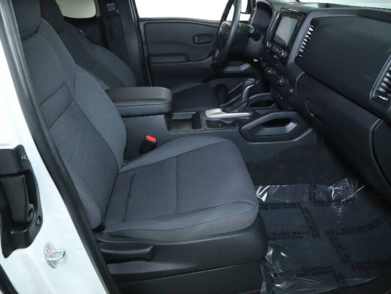 2024 Nissan Frontier S