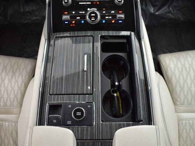 2023 Lincoln Navigator L Black Label