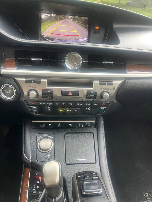 2017 Lexus ES 350