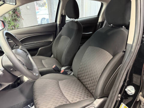 2024 Mitsubishi Mirage ES