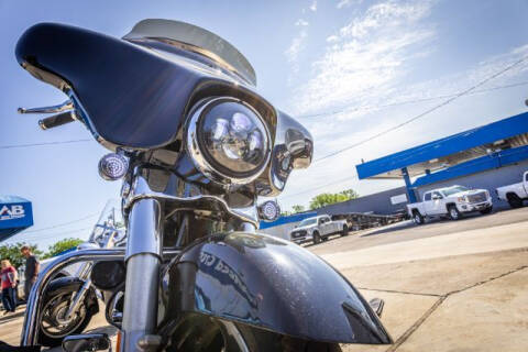 2011 Harley-Davidson FLHXI