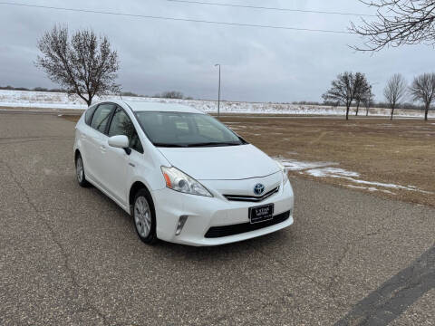 2013 Toyota Prius v Two