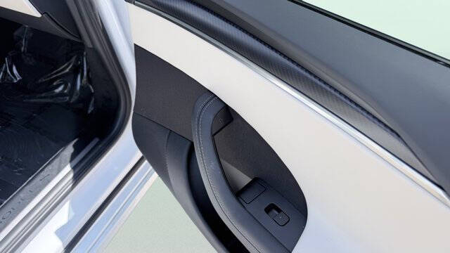 2026 Tesla Model S Plaid