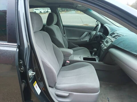 2010 Toyota Camry LE