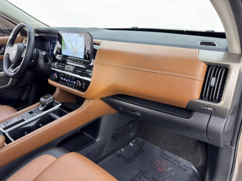 2024 Nissan Pathfinder Platinum