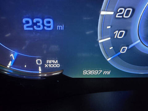 2016 Cadillac Escalade Luxury Collection