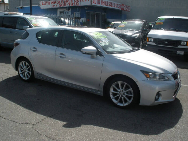 2013 Lexus CT 200h for sale at AUTO WHOLESALE OUTLET in North Hollywood CA