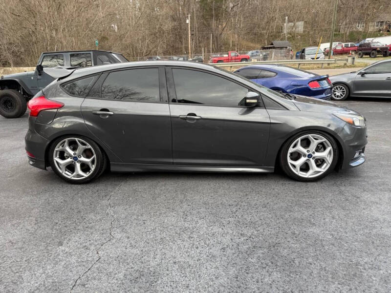 2017 Ford Focus ST