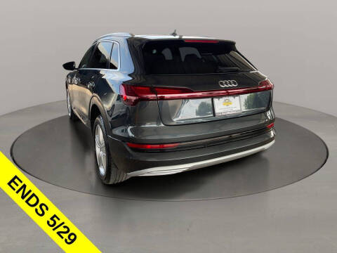 2019 Audi e-tron quattro Premium Plus