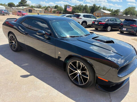 2016 Dodge Challenger 392 HEMI Scat Pack Shaker
