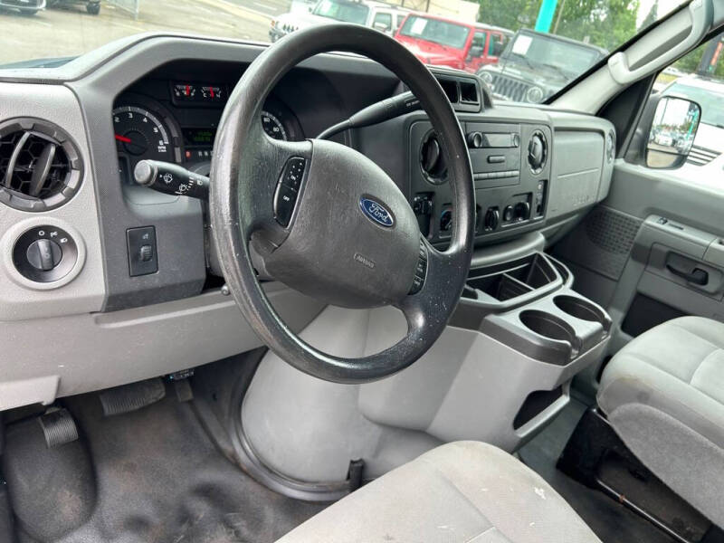 2014 Ford E-Series E-250