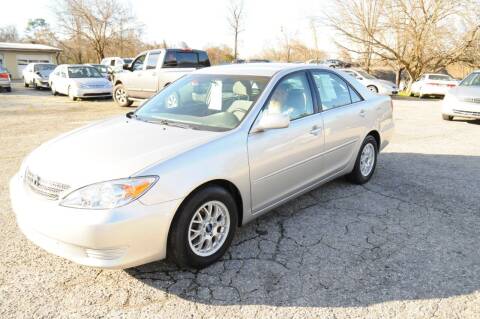 2004 Toyota Camry for sale at RICHARDSON MOTORS in Anderson SC