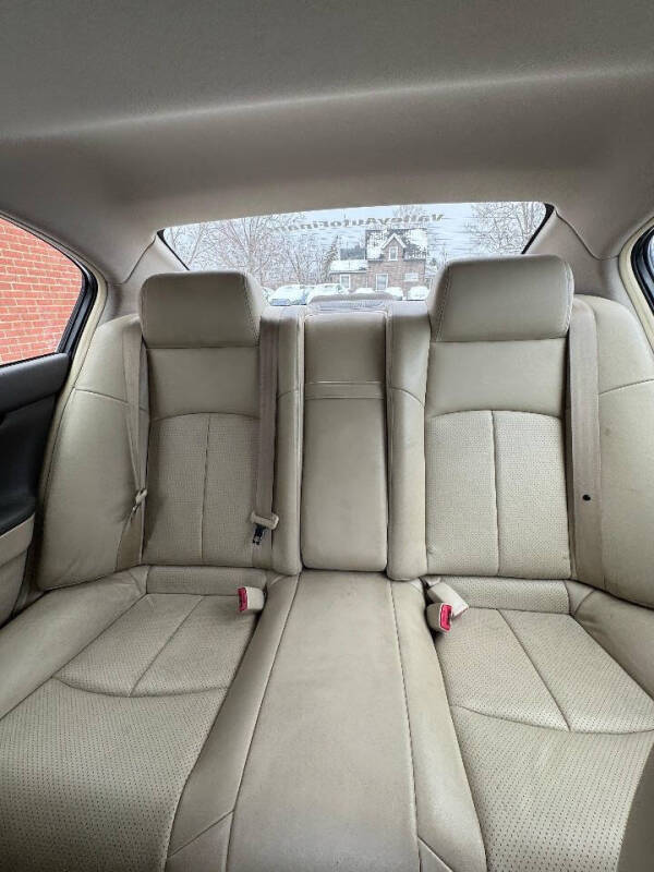 2011 Infiniti G37 Sedan x