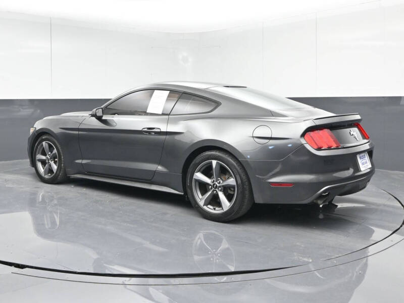2016 Ford Mustang V6