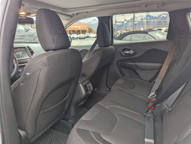 2016 Jeep Cherokee Latitude Altitude