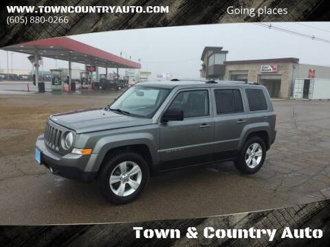 2013 Jeep Patriot for sale at Town & Country Auto in Kranzburg SD