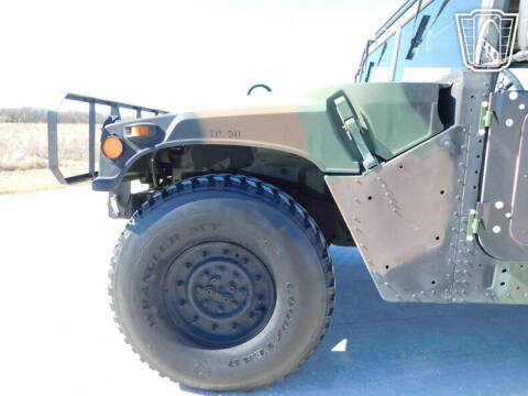 2002 AM General M1123
