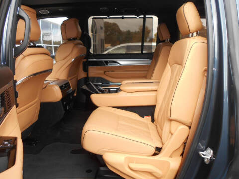 2023 Jeep Grand Wagoneer Series III