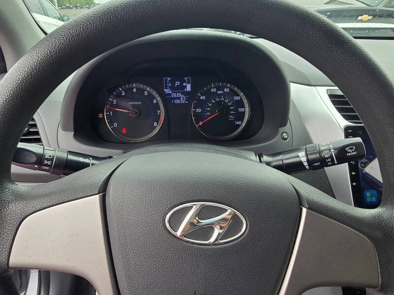 2017 Hyundai Accent Value Edition