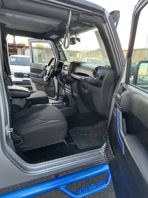 2015 Jeep Wrangler Unlimited Sport