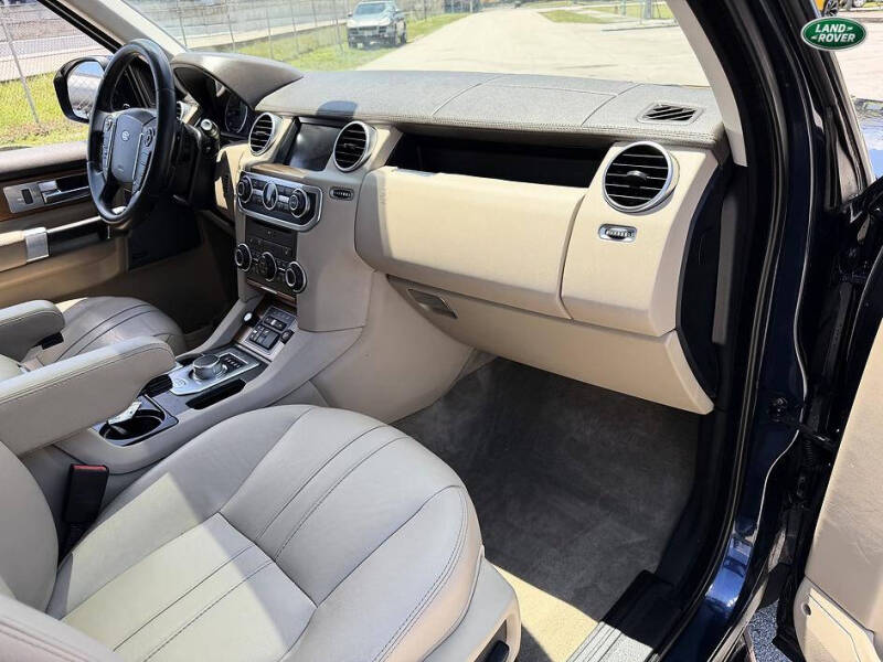 2016 Land Rover LR4