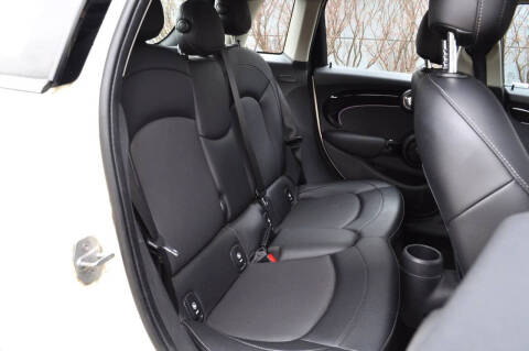 2016 MINI Hardtop 4 Door Cooper