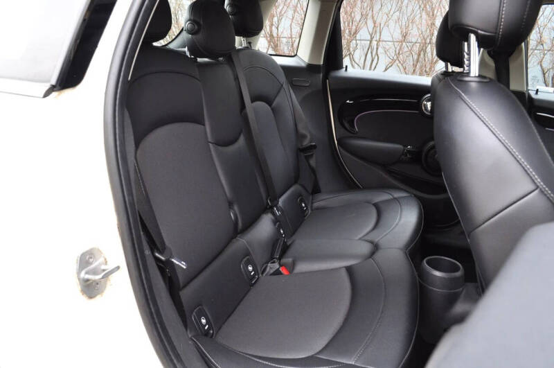 2016 MINI Hardtop 4 Door Cooper