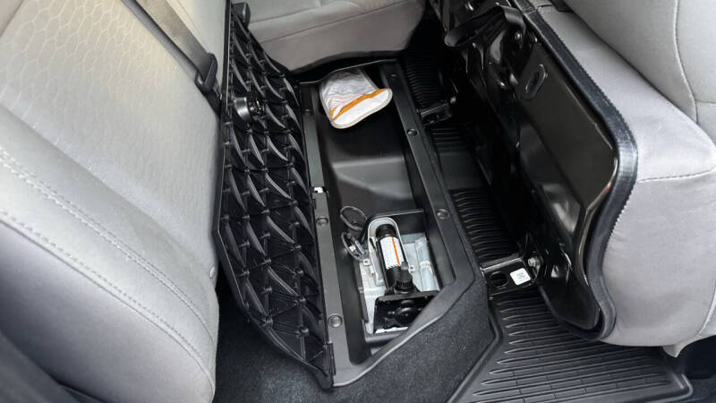 2017 Toyota Tacoma SR5 V6