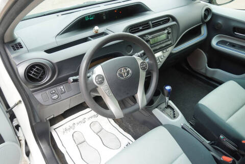 2013 Toyota Prius c Two