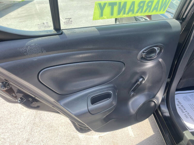 2015 Nissan Versa 1.6 S