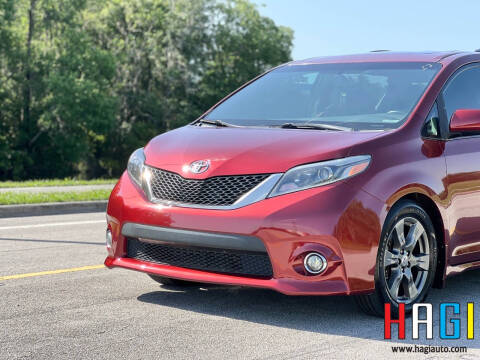 2017 Toyota Sienna SE 8-Passenger
