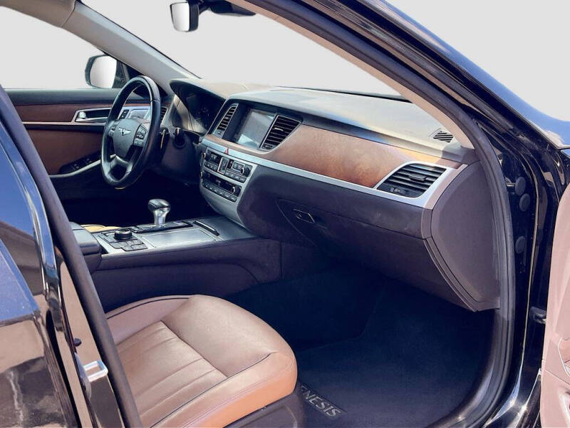 2020 Genesis G80