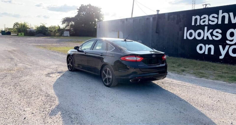 2016 Ford Fusion SE photo 7