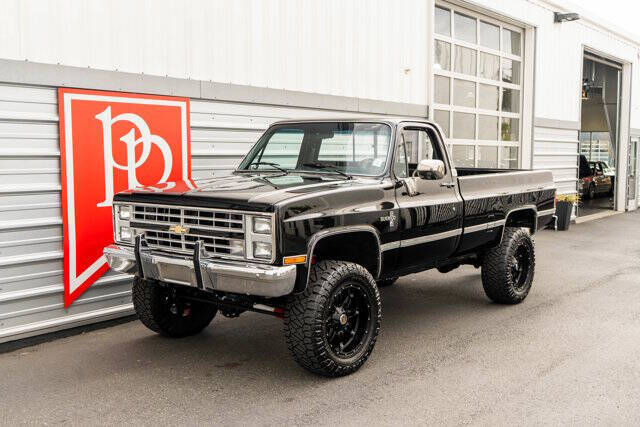 1985 Chevrolet C/K 20 Series 32