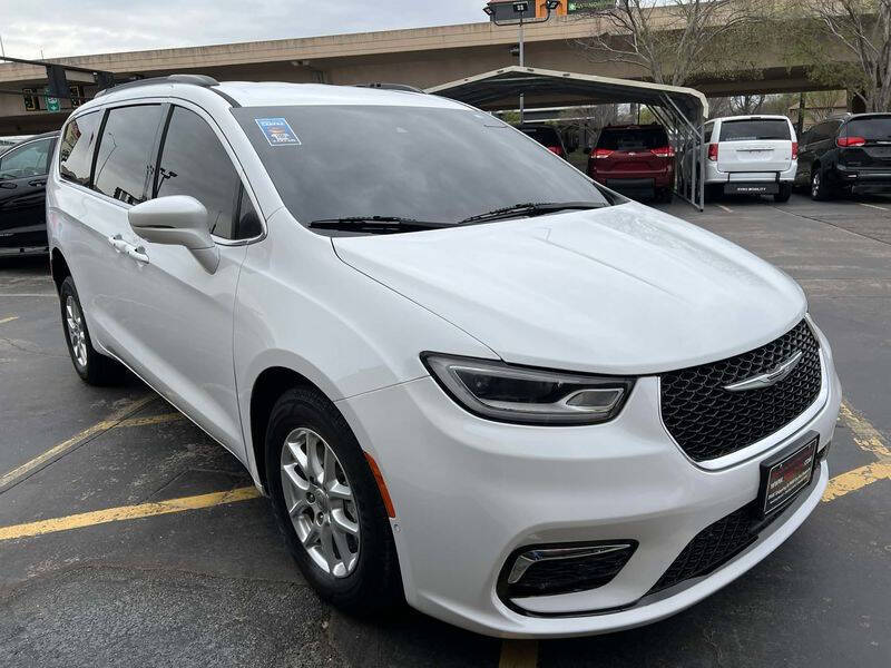 2022 Chrysler Pacifica Touring L
