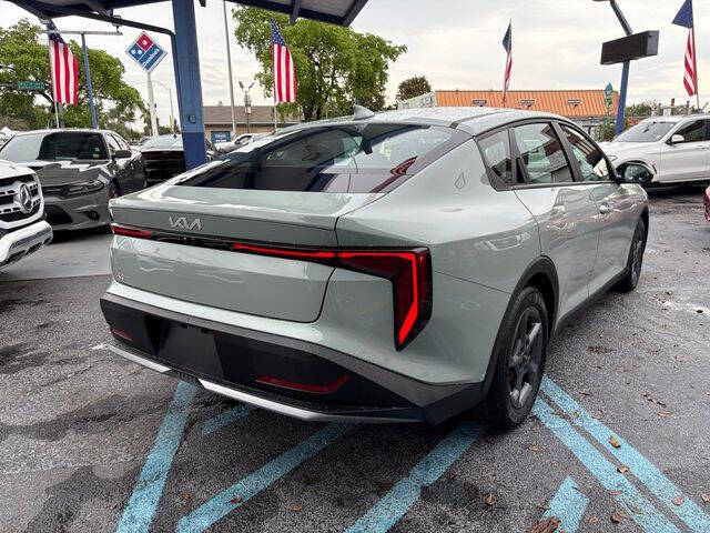 2025 Kia K4 LX