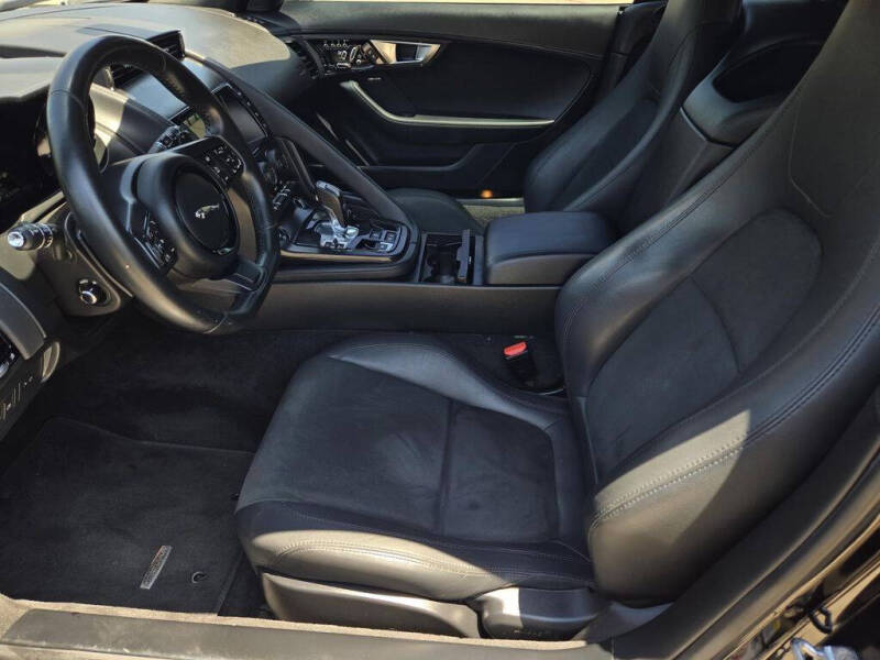 2017 Jaguar F-TYPE