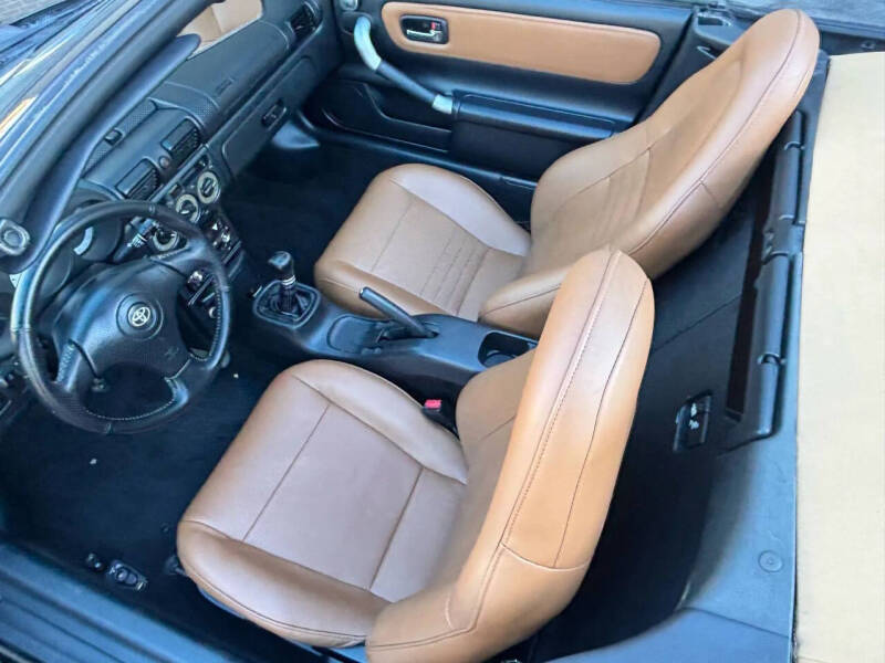 2002 Toyota MR2 Spyder