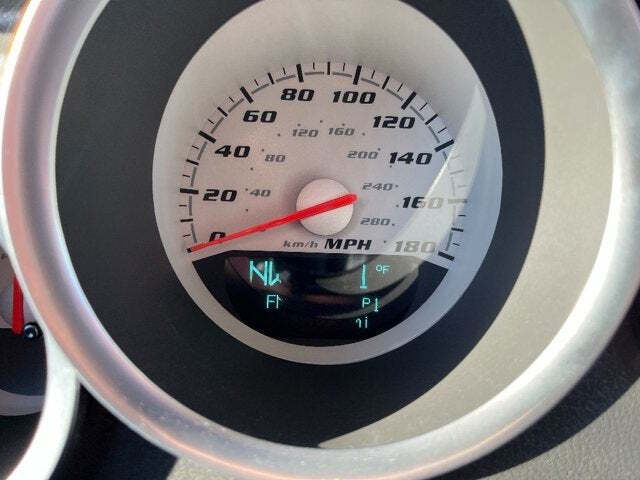 2007 Dodge Magnum 37