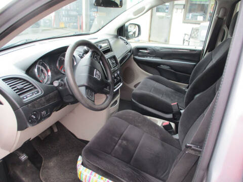 2013 Dodge Grand Caravan SE