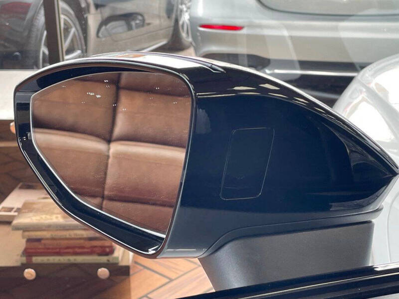 2023 Audi e-tron GT quattro Premium Plus