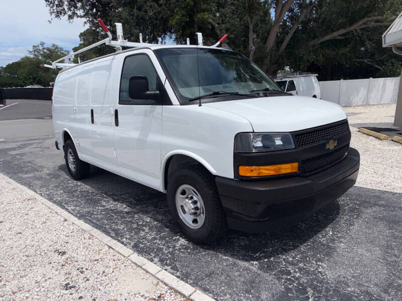 2022 Chevrolet Express 2500