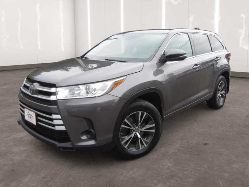 2017 Toyota Highlander LE